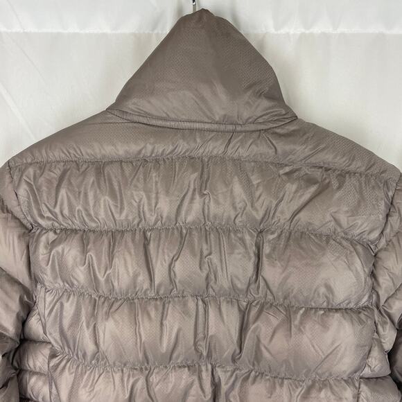Athleta Women's Downalicious Asymmetric Zip Down Puffer Jacket 929527 Size M - Picture 9 of 10